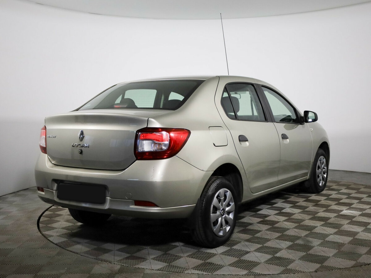 Renault Logan с пробегом — 2015 год. Фото: #4