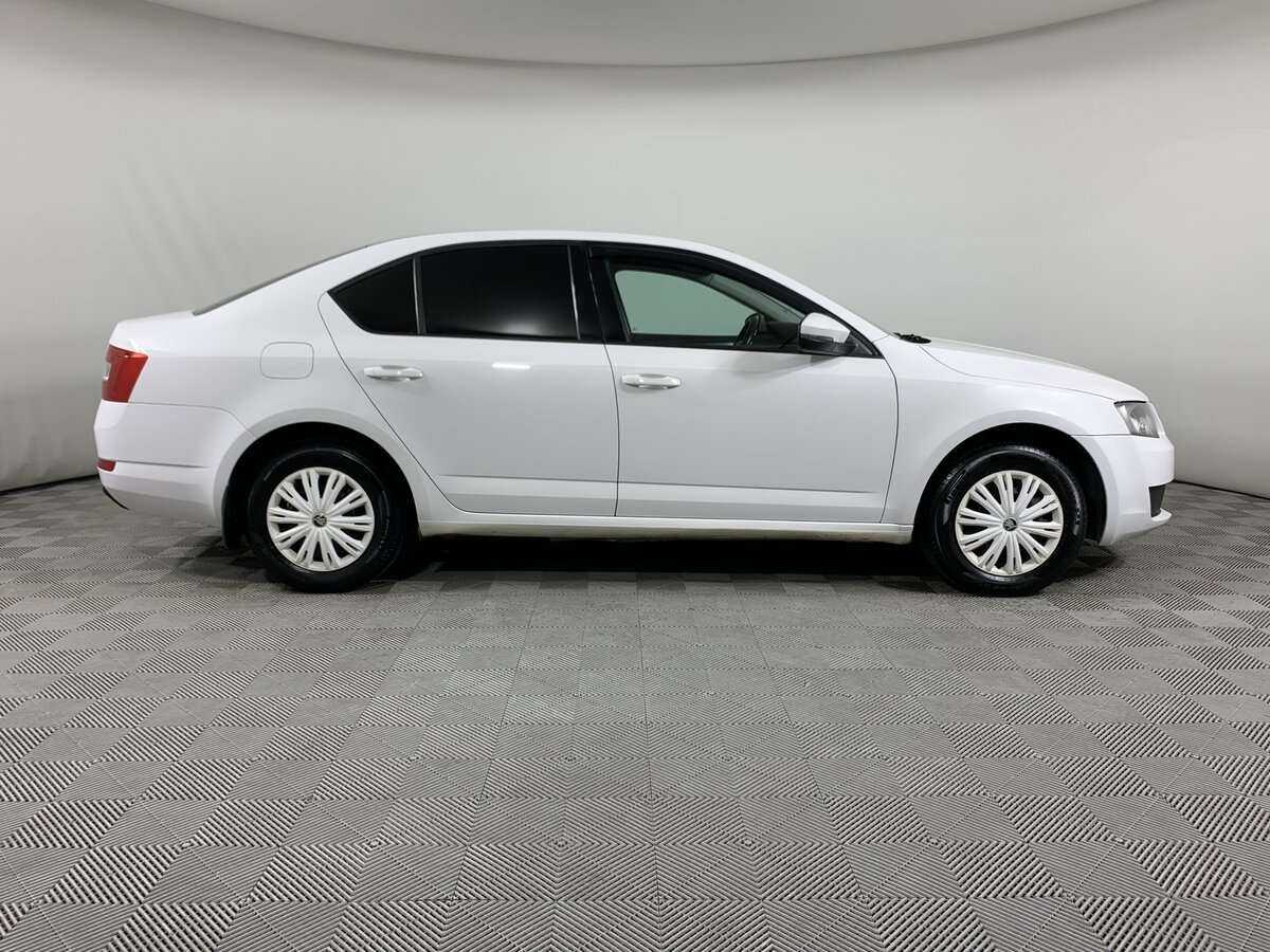 Skoda Octavia с пробегом — 2014 год. Фото: #3