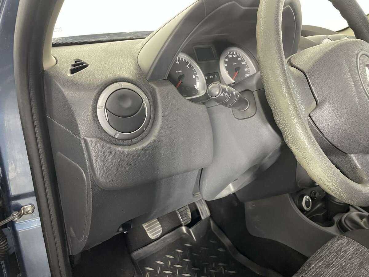 Renault Duster с пробегом — 2012 год. Фото: #8