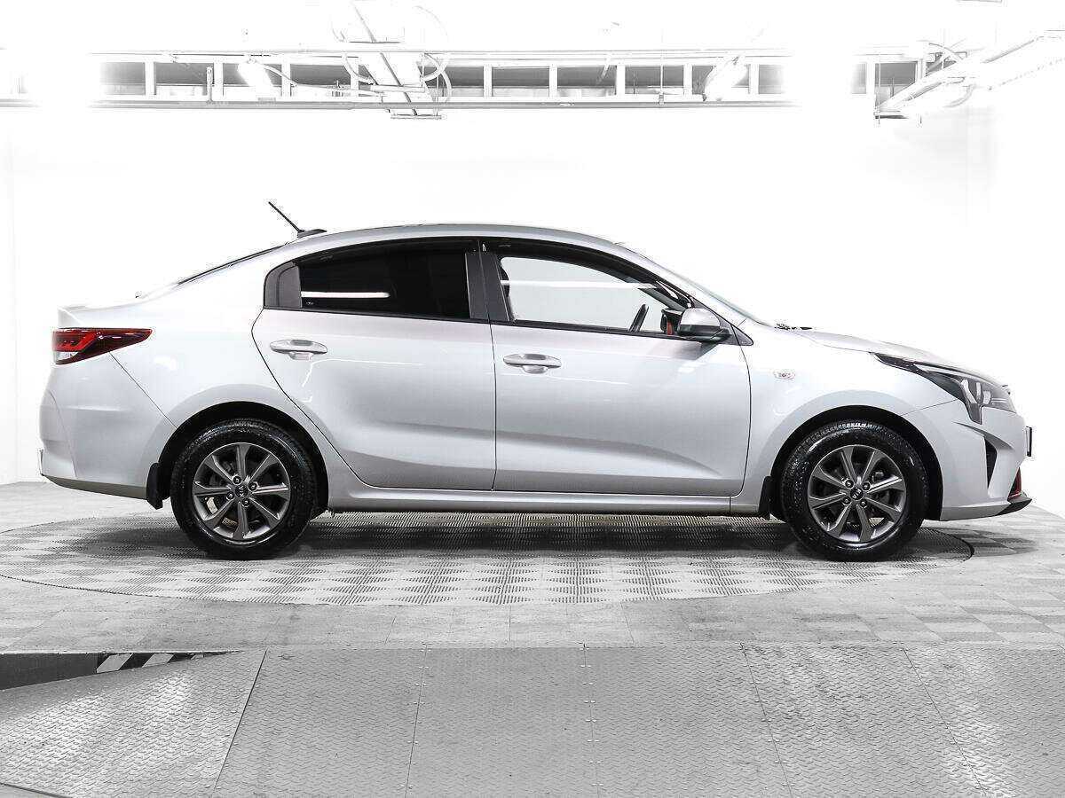 Kia Rio с пробегом — 2020 год. Фото: #3