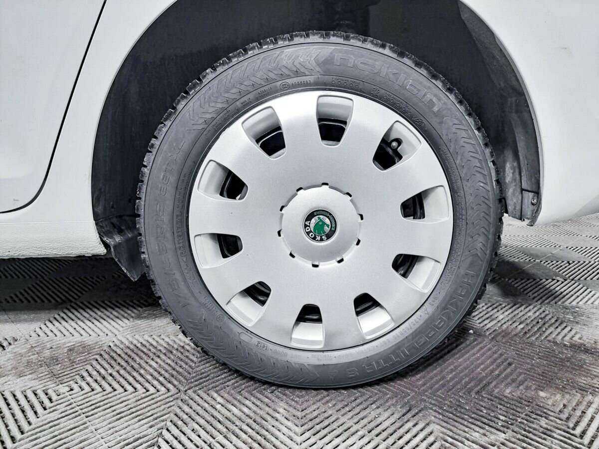 Skoda Rapid с пробегом — 2017 год. Фото: #17