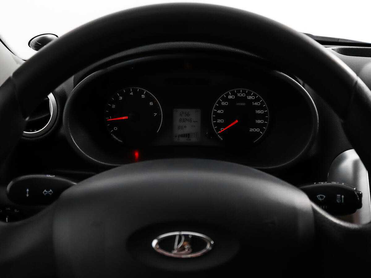 Lada (ВАЗ) Granta с пробегом — 2017 год. Фото: #12