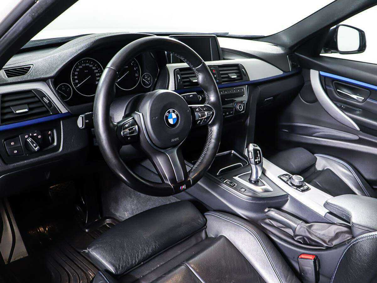 BMW 3 серии с пробегом — 2017 год. Фото: #12