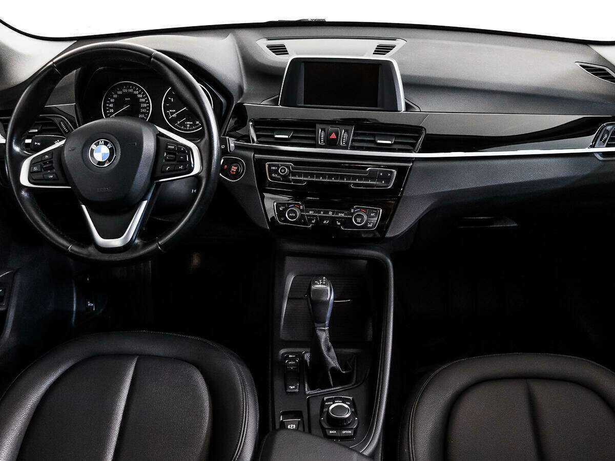 BMW X1 с пробегом — 2016 год. Фото: #9