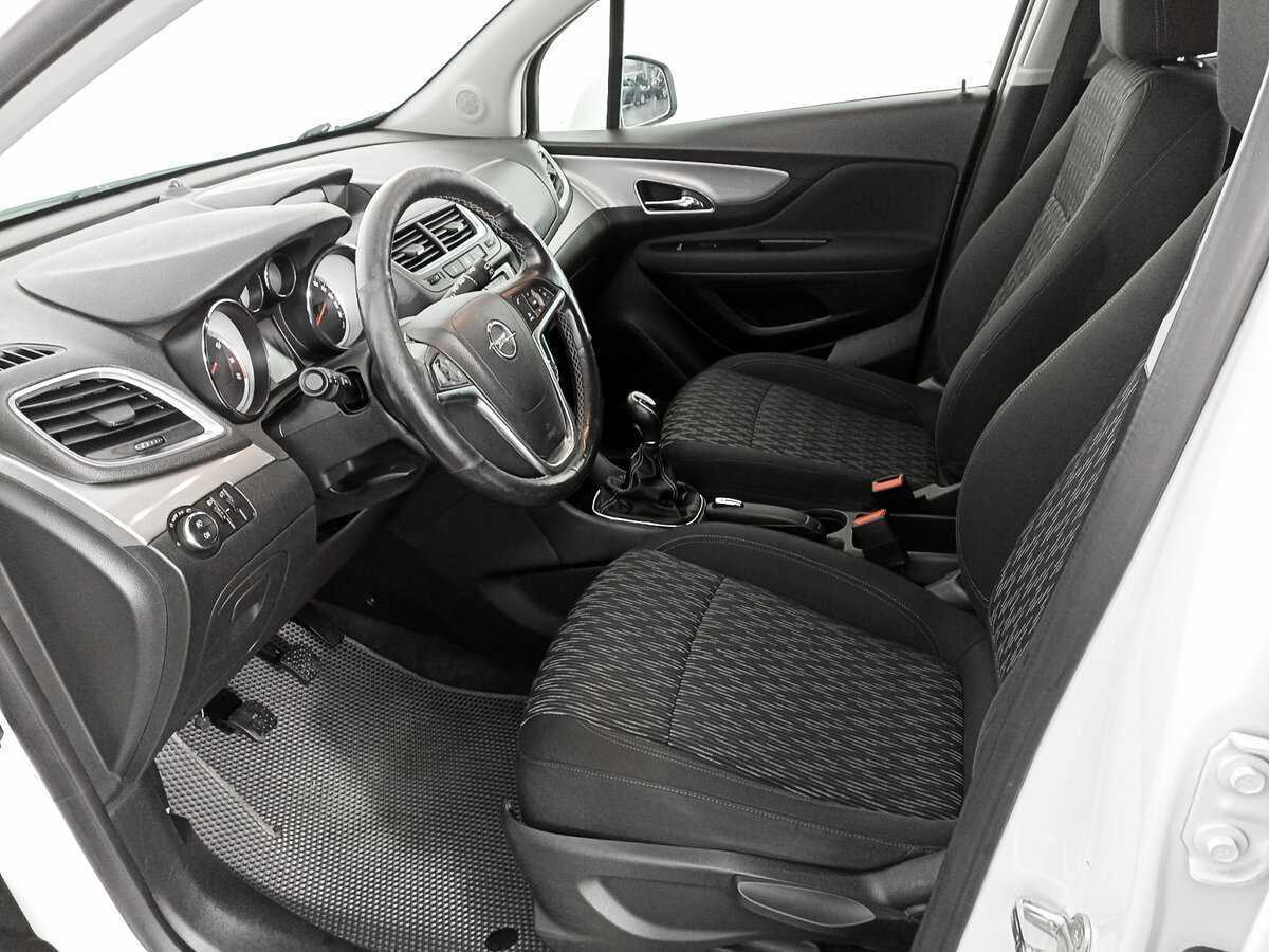 Opel Mokka с пробегом — 2012 год. Фото: #15