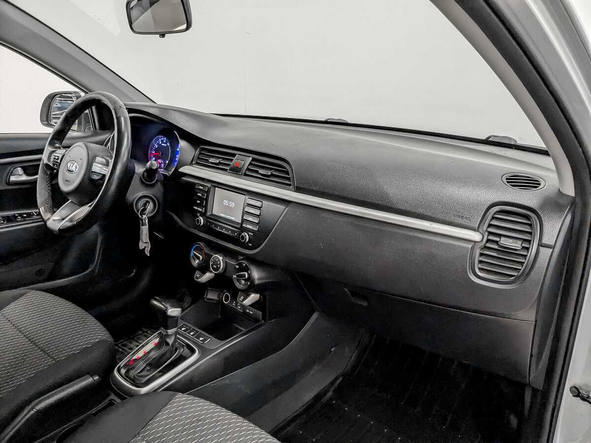 Kia Rio с пробегом — 2020 год. Фото: #10