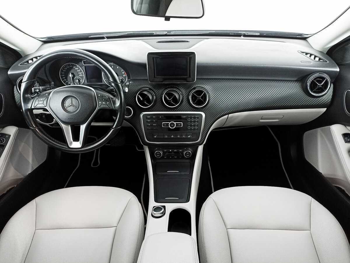 Mercedes-Benz GLA с пробегом — 2015 год. Фото: #11