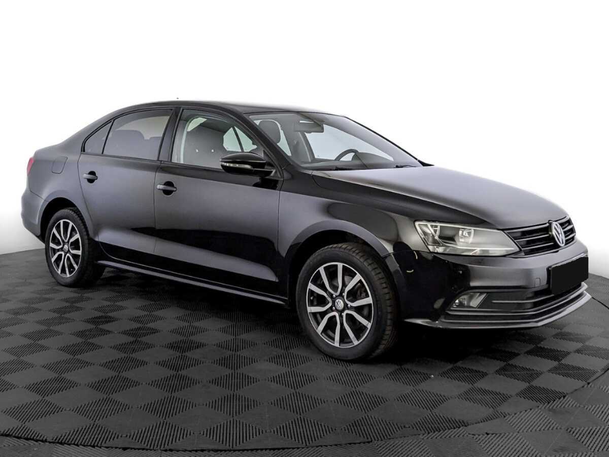 Volkswagen Jetta с пробегом — 2015 год. Фото: #2
