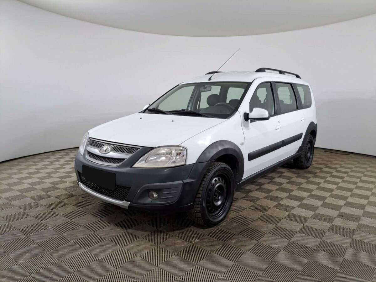 Lada (ВАЗ) Largus с пробегом — 2019 год. Посмотреть фото