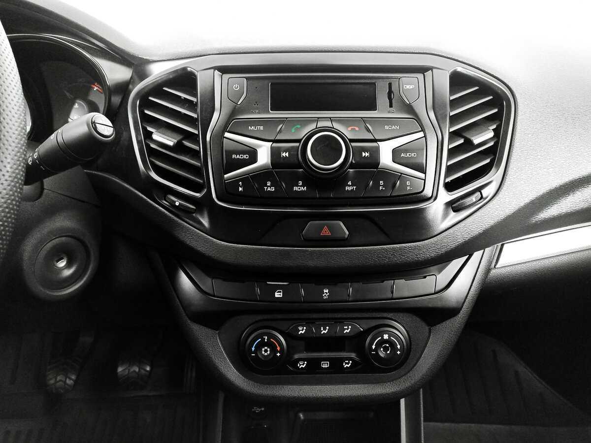 Lada (ВАЗ) Vesta с пробегом — 2021 год. Фото: #10