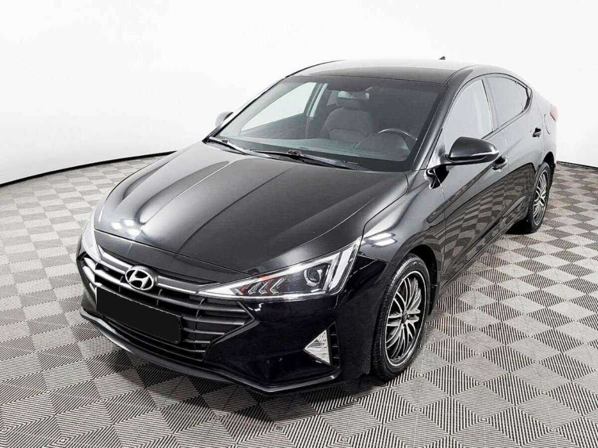 Hyundai Elantra с пробегом — 2019 год. Фото: #0