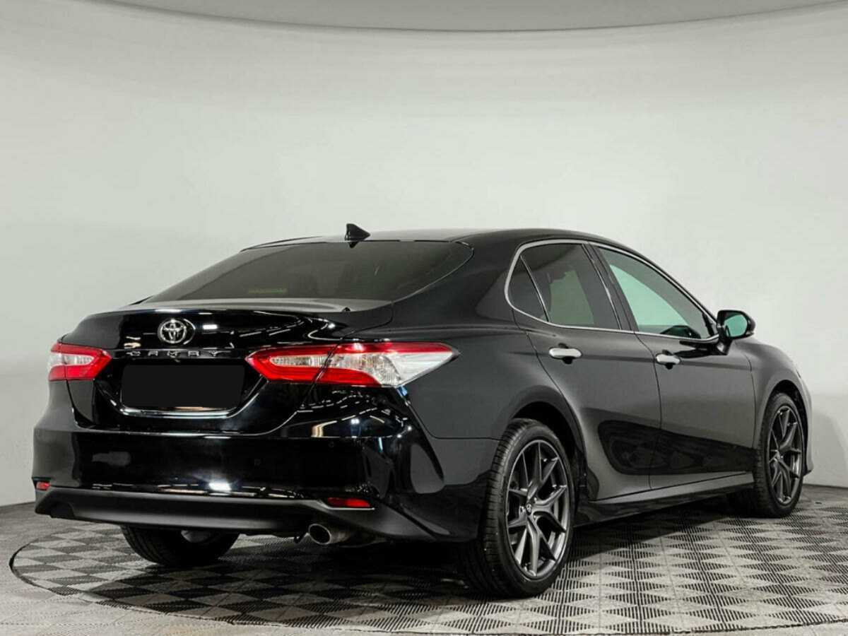 Toyota Camry с пробегом — 2020 год. Фото: #2