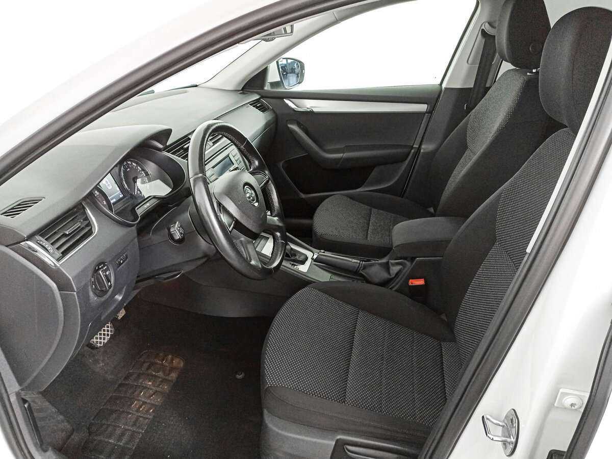 Skoda Octavia с пробегом — 2014 год. Фото: #13