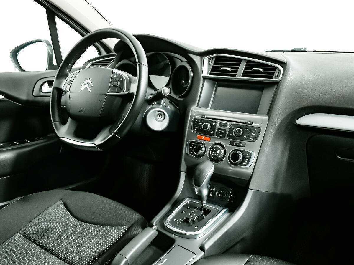 Citroen C4 с пробегом — 2016 год. Фото: #6