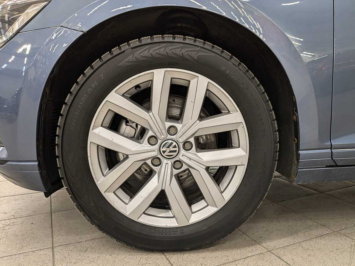 Volkswagen Passat с пробегом — 2015 год. Фото: #11