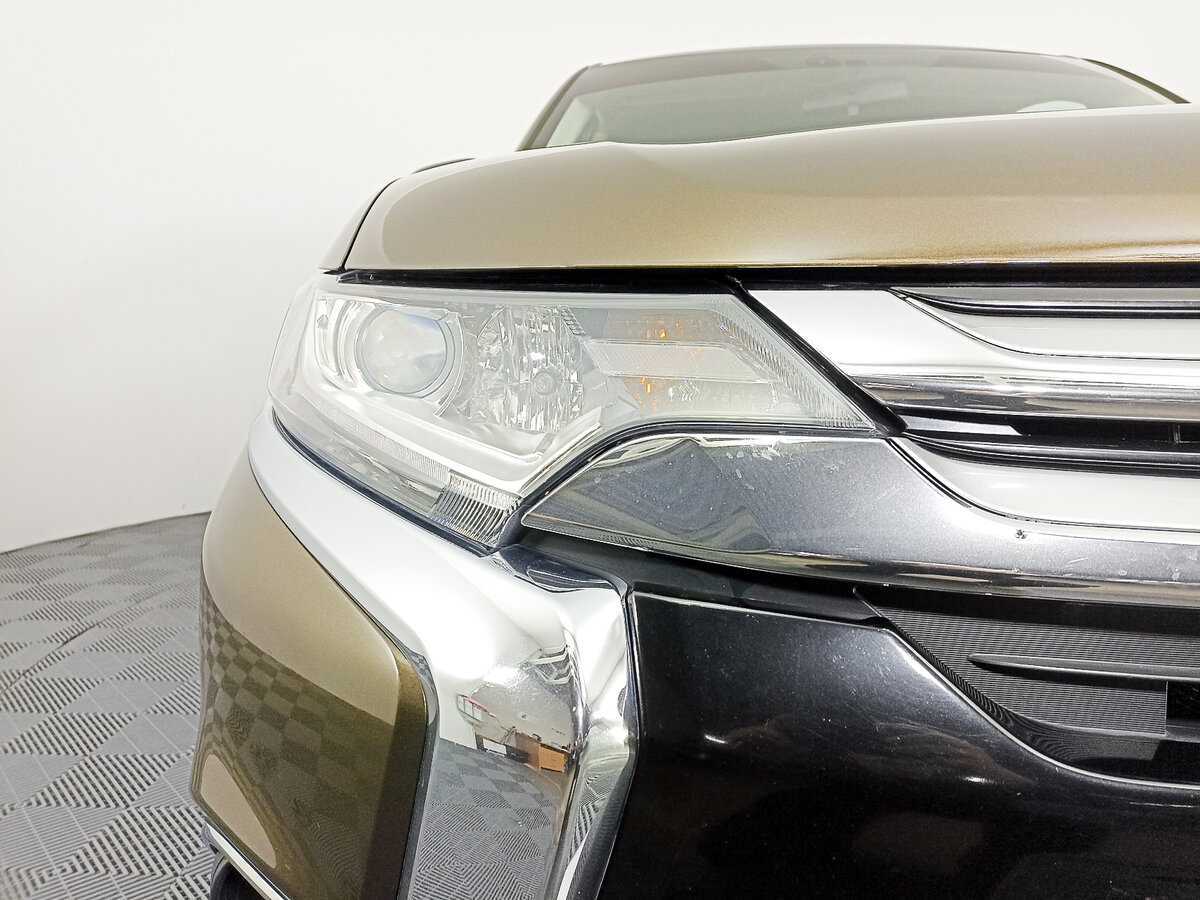 Mitsubishi Outlander с пробегом — 2018 год. Фото: #15