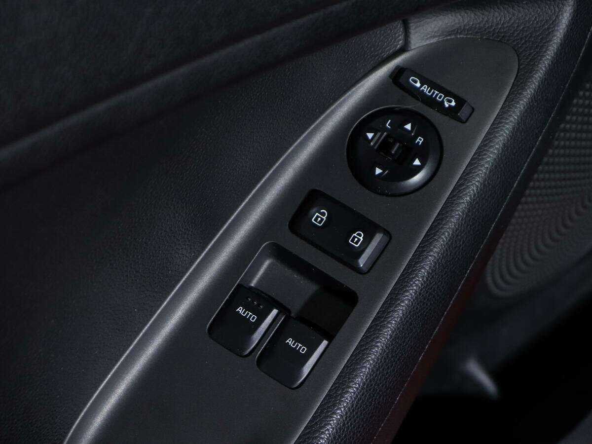 Kia Cerato с пробегом — 2013 год. Фото: #15