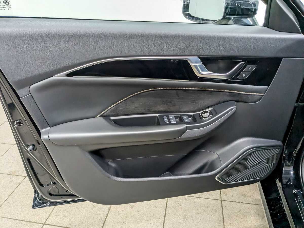 FAW Bestune B70 с пробегом — 2023 год. Фото: #18