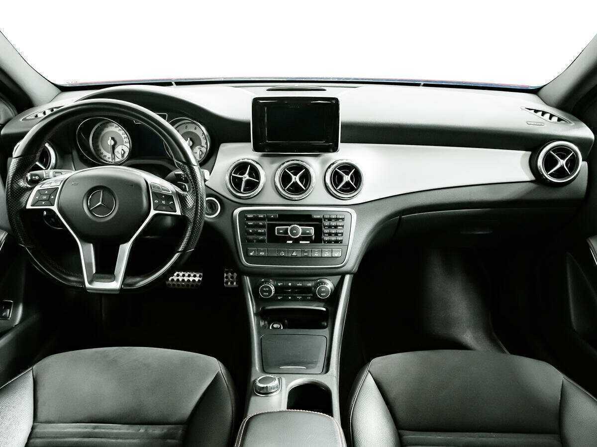 Mercedes-Benz GLA с пробегом — 2014 год. Фото: #10