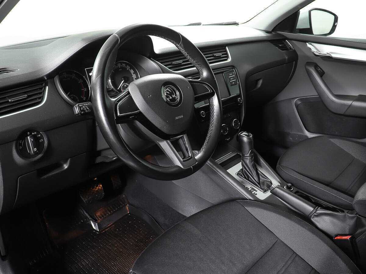 Skoda Octavia с пробегом — 2019 год. Фото: #12