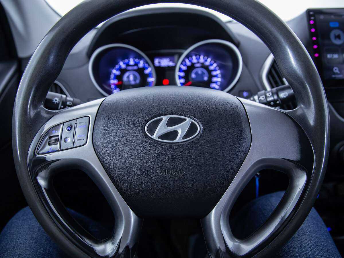Hyundai ix35 с пробегом — 2012 год. Фото: #13