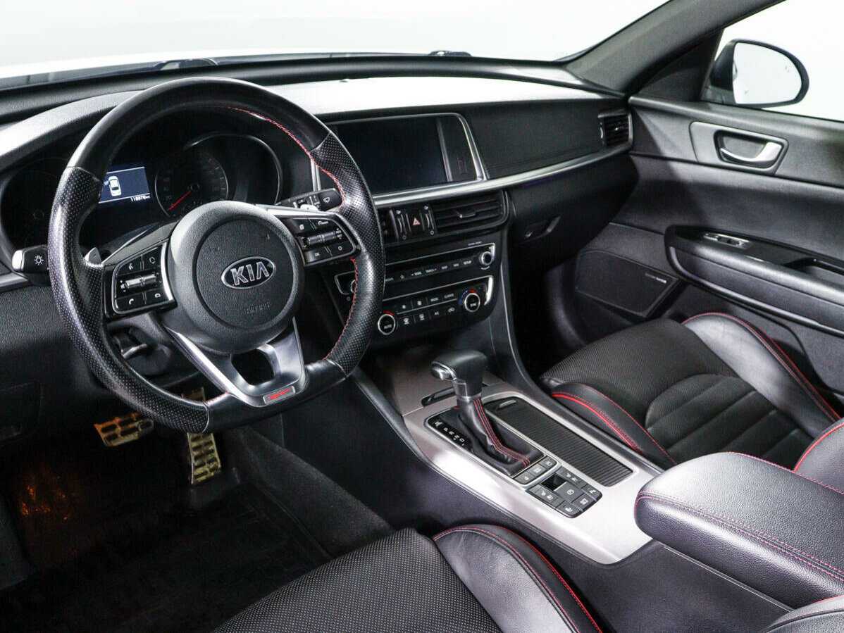 Kia Optima с пробегом — 2018 год. Фото: #11
