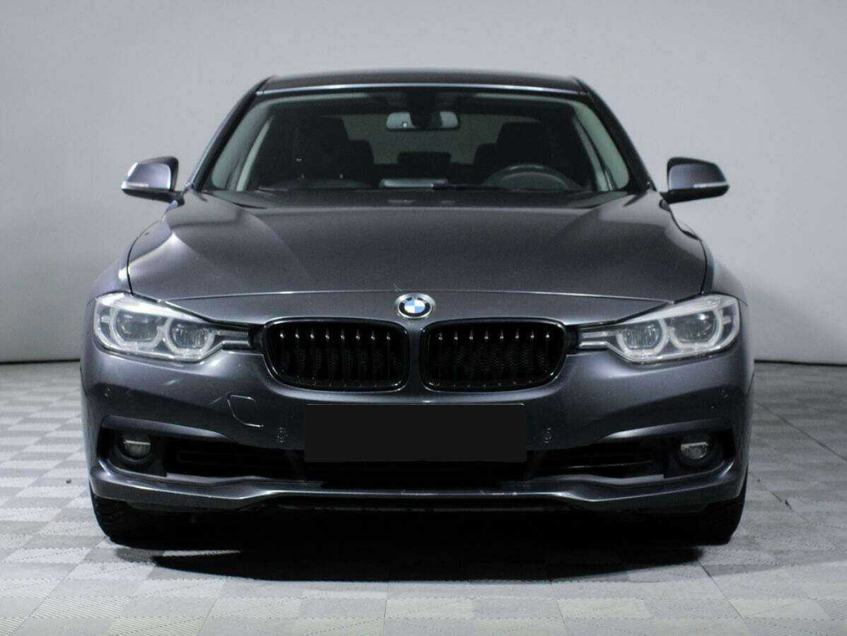 BMW 3 серии с пробегом — 2017 год. Фото: #1