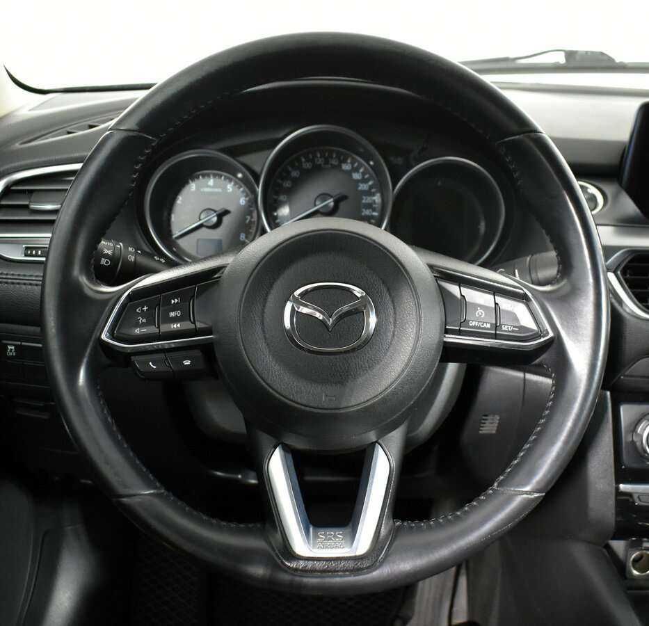Mazda 6 с пробегом — 2017 год. Фото: #7