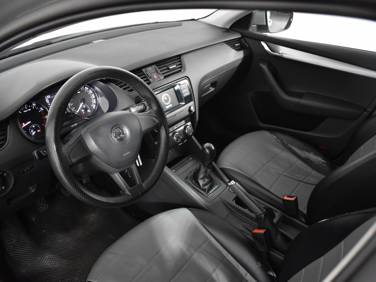 Skoda Octavia с пробегом — 2015 год. Фото: #7