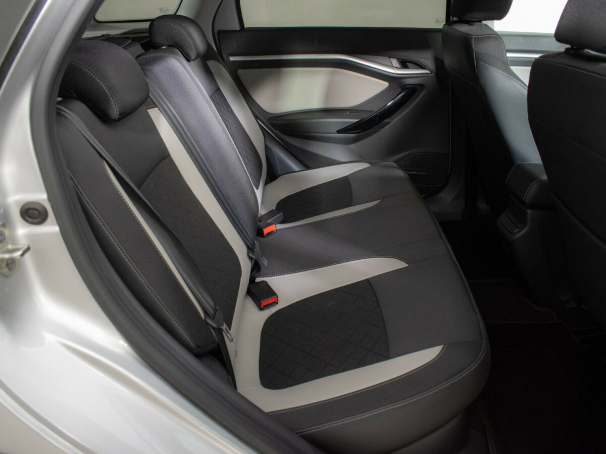 Lada (ВАЗ) Vesta с пробегом — 2021 год. Фото: #9