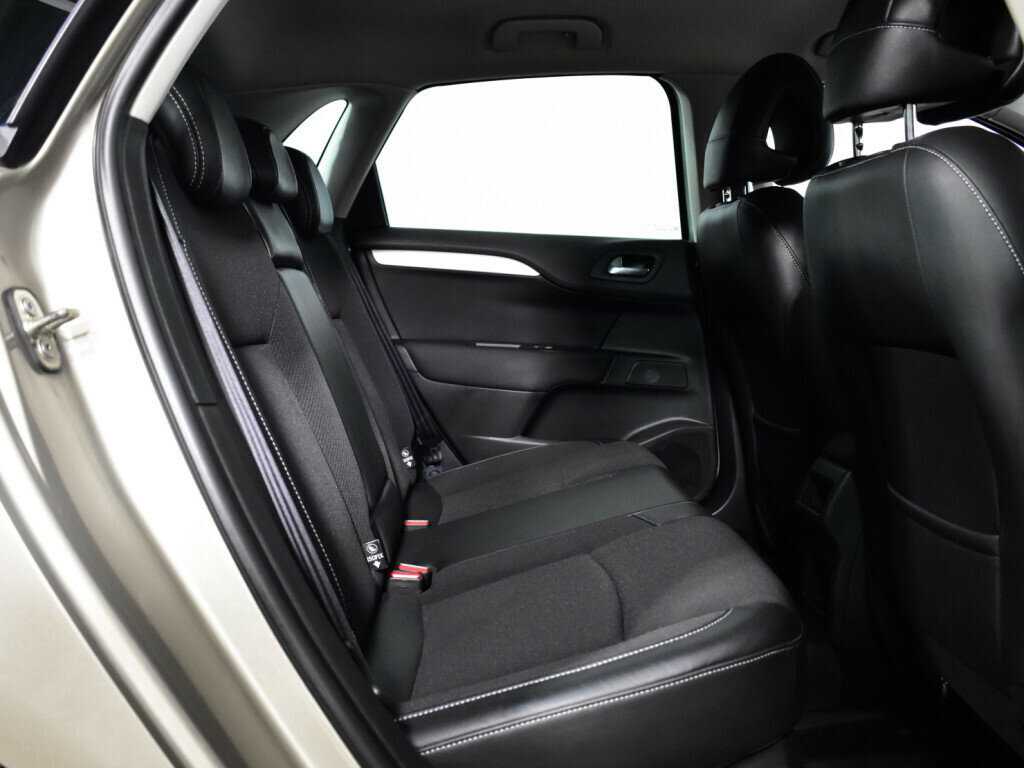 Citroen C4 с пробегом — 2012 год. Фото: #9