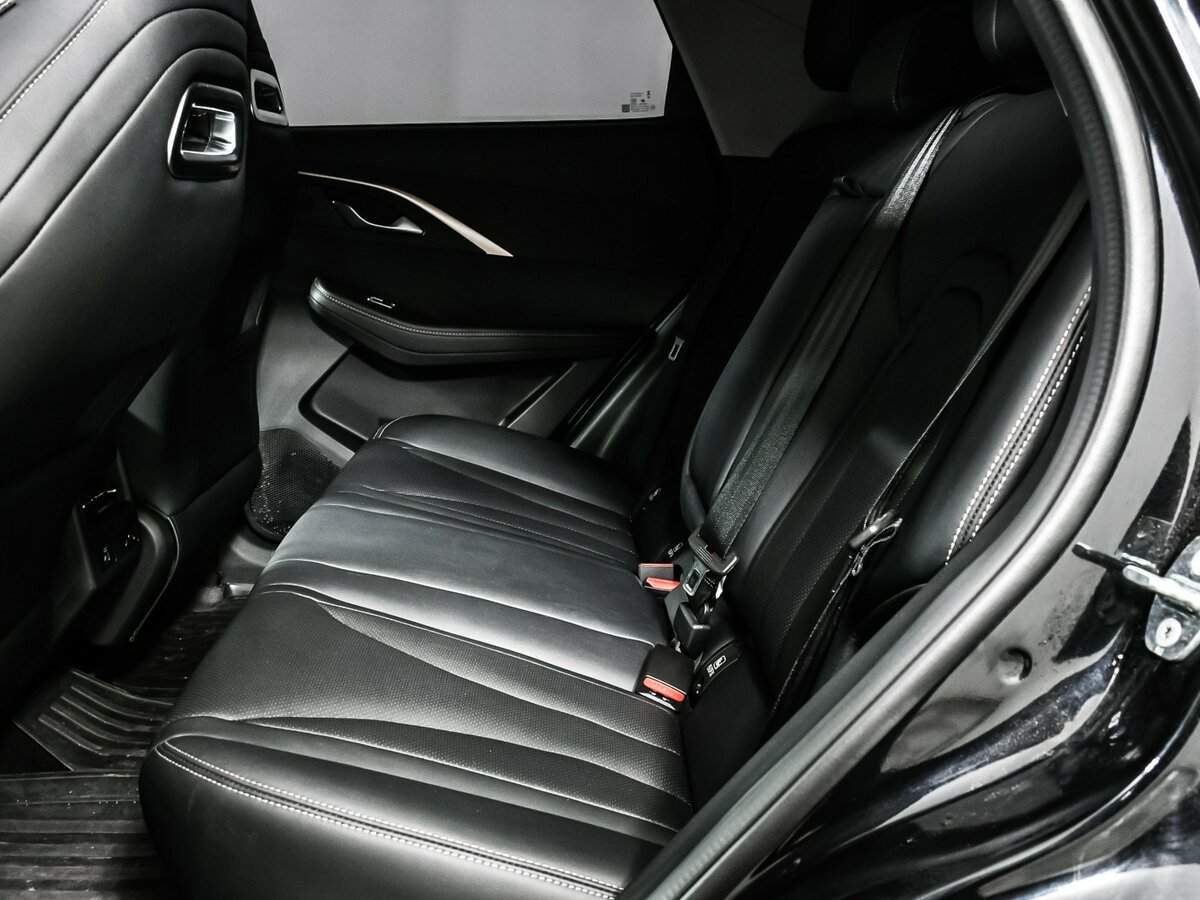 OMODA C5 с пробегом — 2023 год. Фото: #11