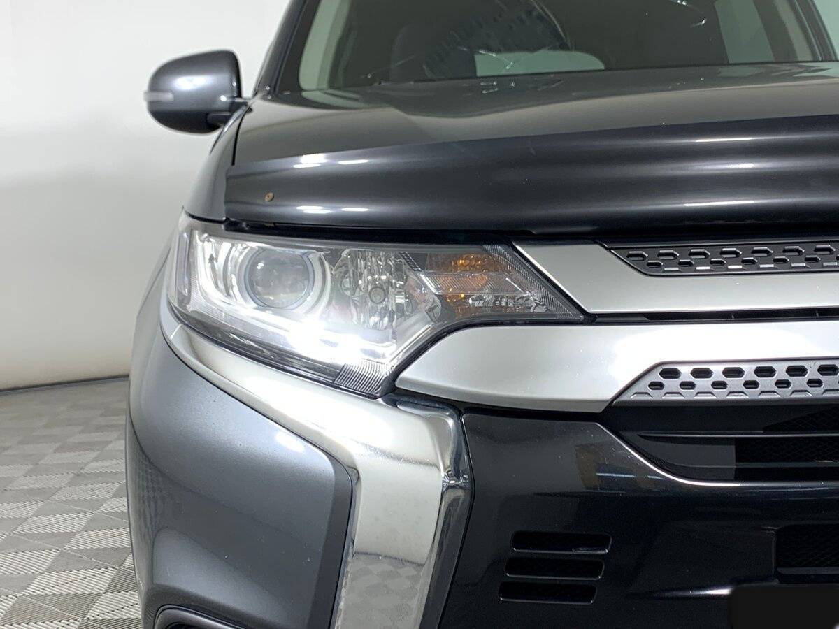 Mitsubishi Outlander с пробегом — 2019 год. Фото: #9