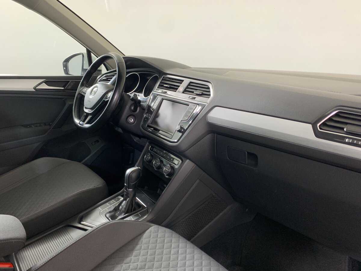 Volkswagen Tiguan с пробегом — 2017 год. Фото: #13