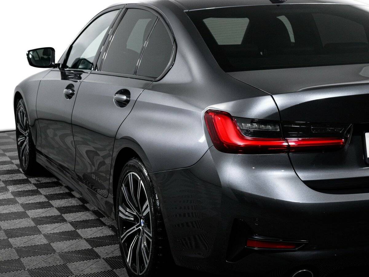 BMW 3 серии с пробегом — 2019 год. Фото: #19