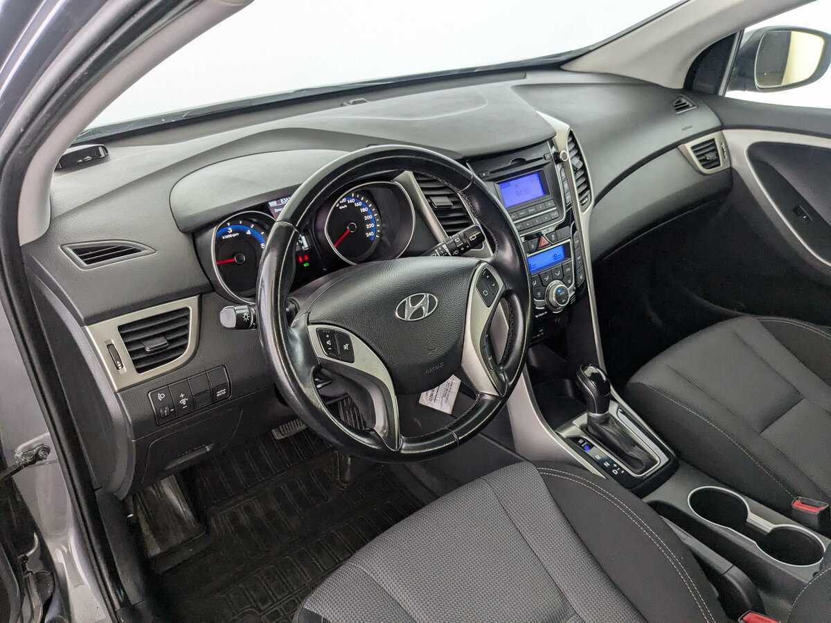 Hyundai i30 с пробегом — 2014 год. Фото: #11