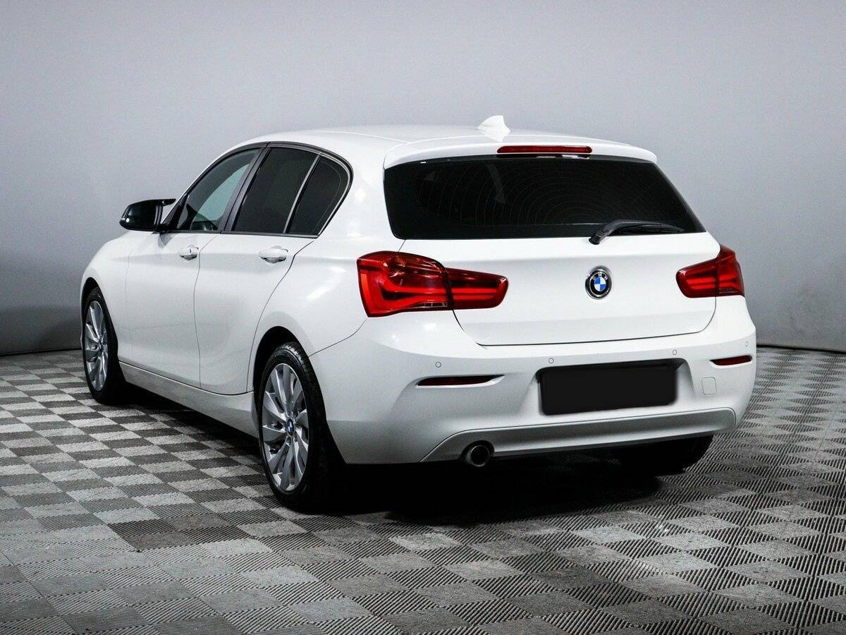 BMW 1 серии с пробегом — 2017 год. Фото: #6