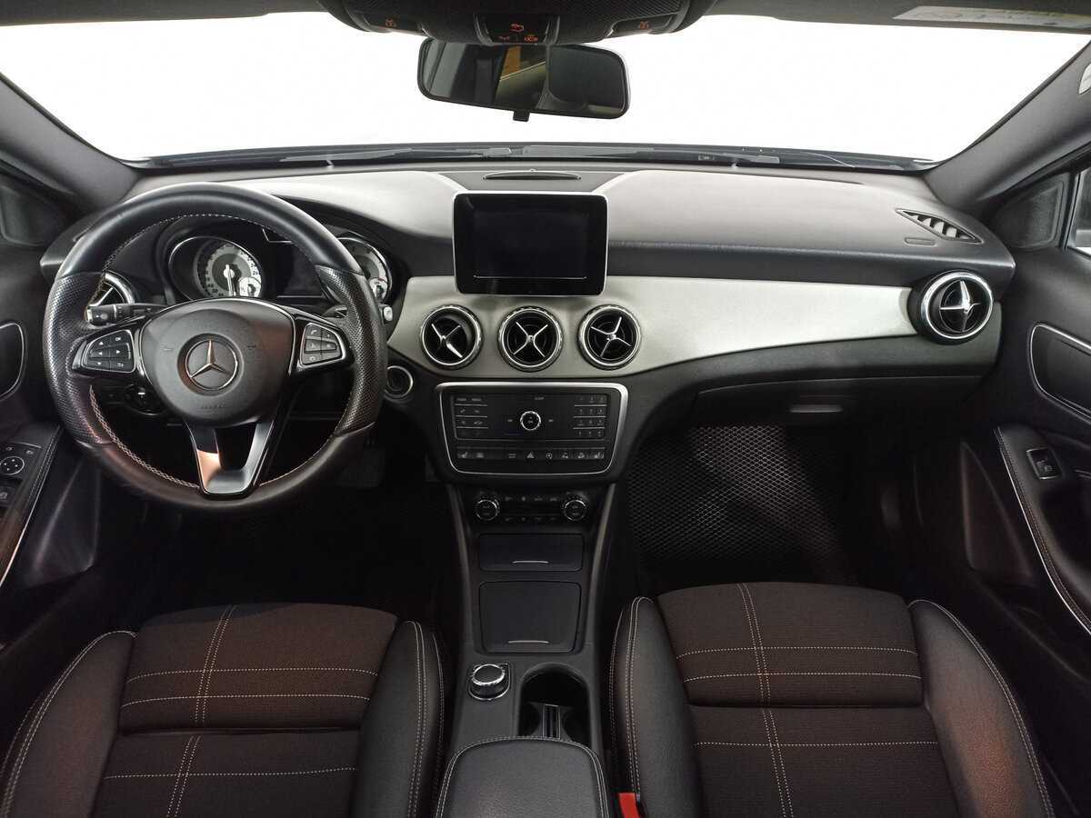 Mercedes-Benz GLA с пробегом — 2015 год. Фото: #13