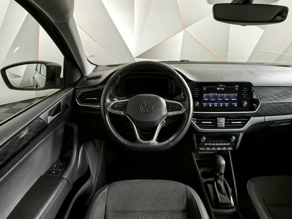 Volkswagen Polo с пробегом — 2021 год. Фото: #14