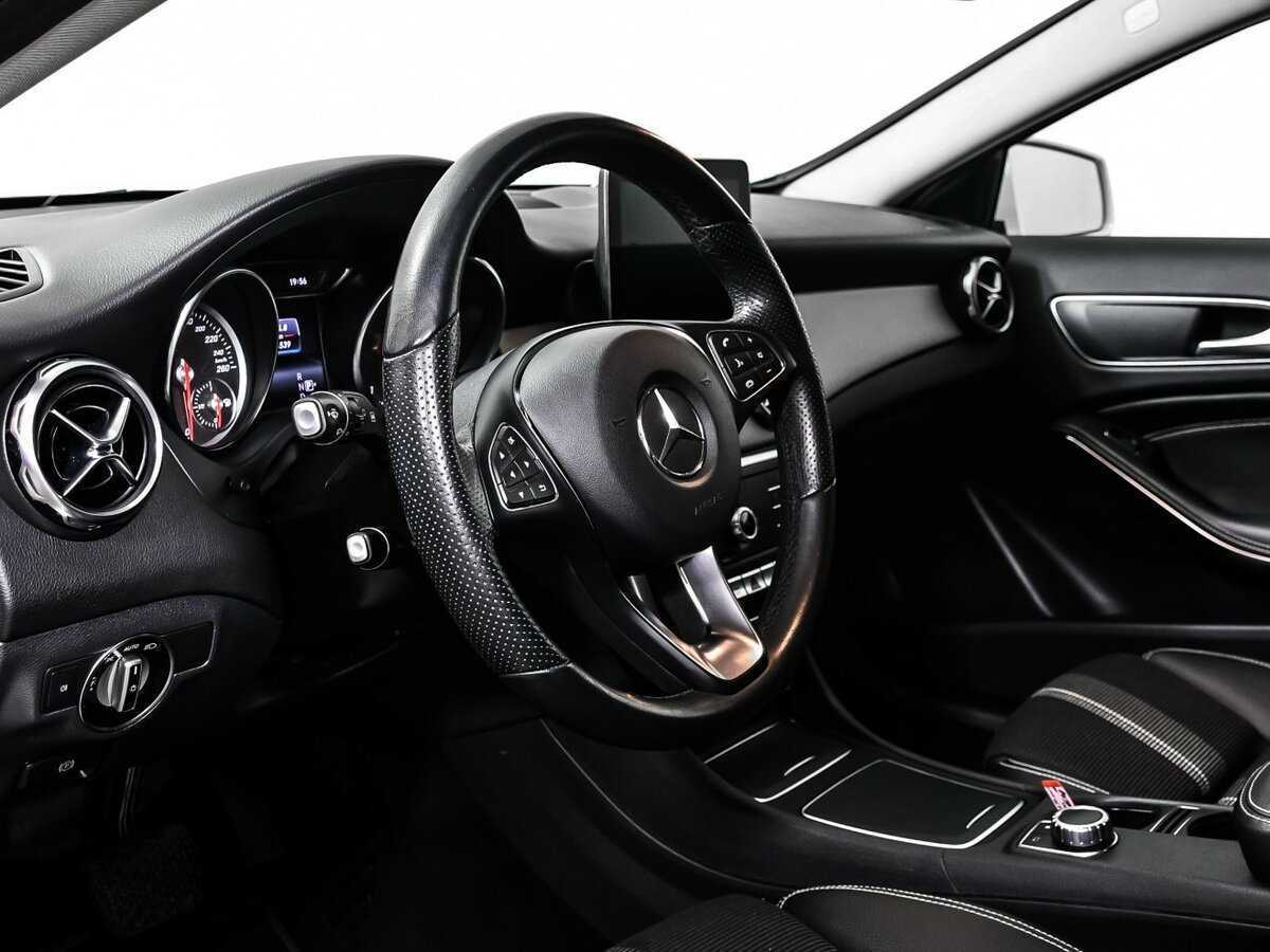 Mercedes-Benz GLA с пробегом — 2018 год. Фото: #11