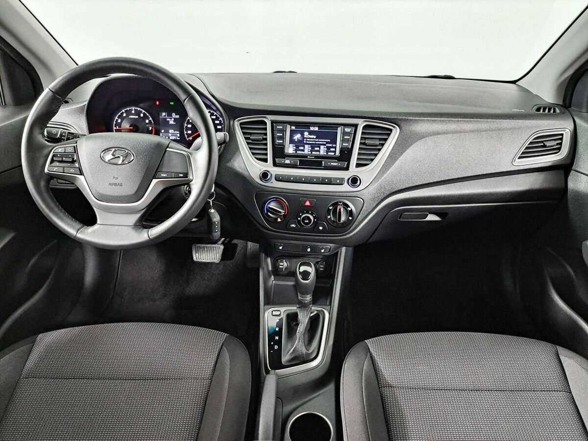 Hyundai Solaris с пробегом — 2021 год. Фото: #12