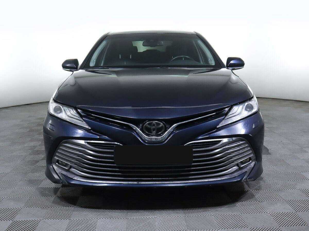 Toyota Camry с пробегом — 2019 год. Посмотреть фото