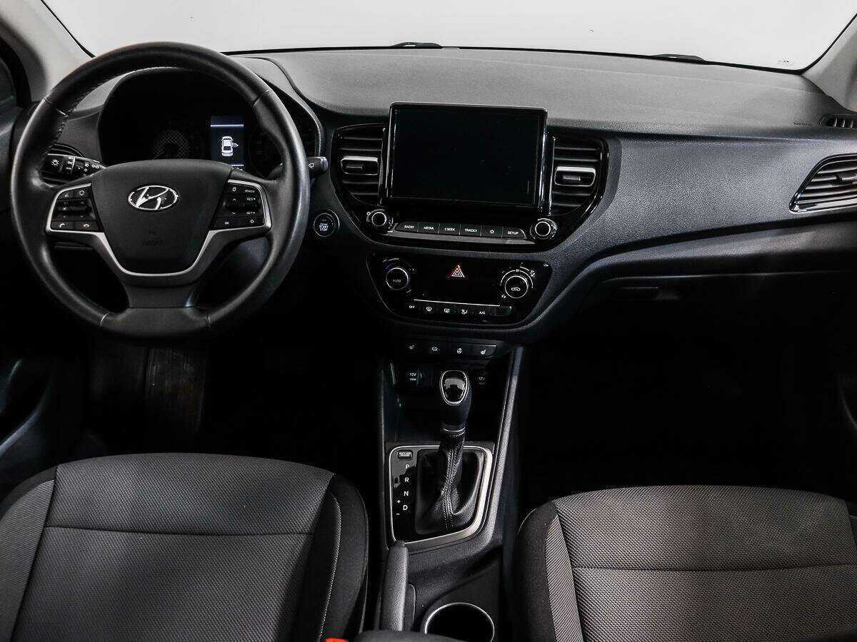 Hyundai Solaris с пробегом — 2020 год. Фото: #12