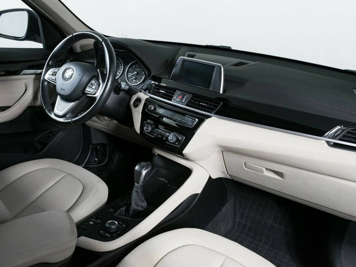 BMW X1 с пробегом — 2017 год. Фото: #8