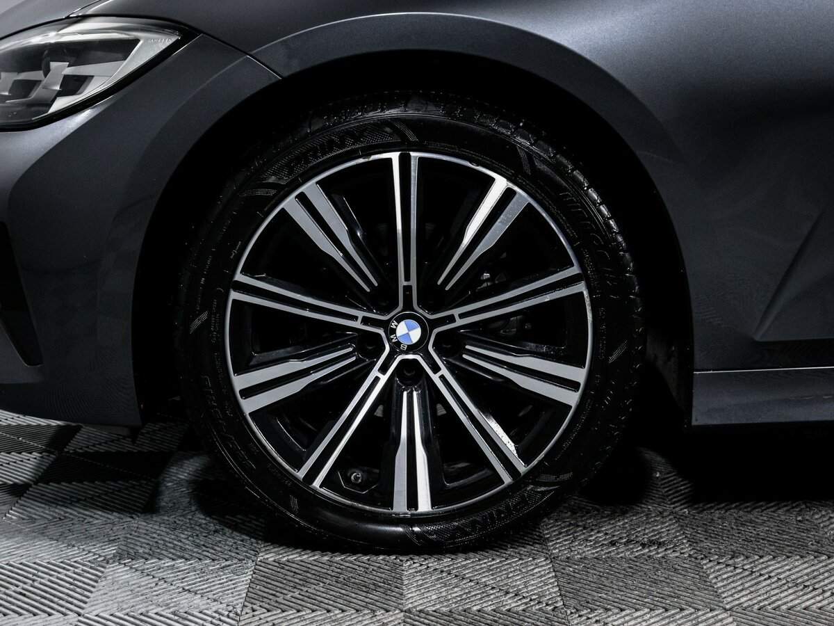 BMW 3 серии с пробегом — 2019 год. Фото: #14