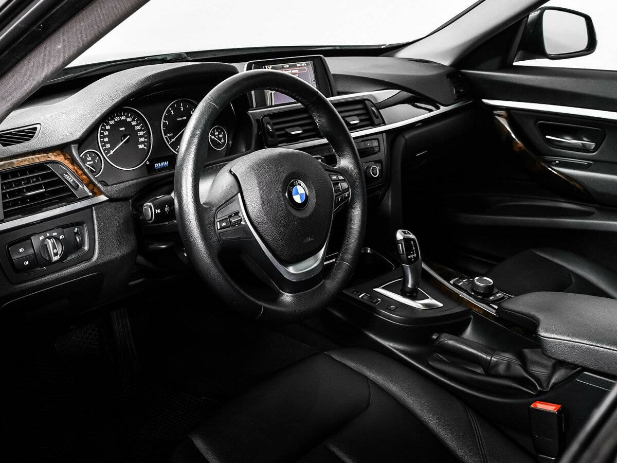 BMW 3 серии с пробегом — 2014 год. Фото: #11