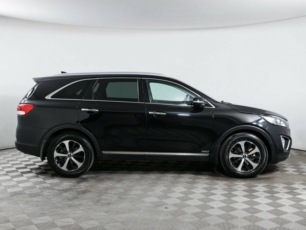 Kia Sorento с пробегом — 2017 год. Фото: #3