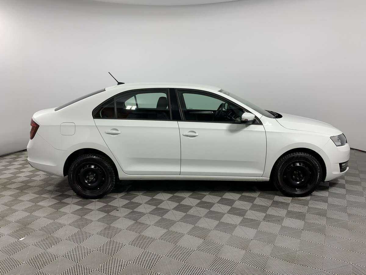 Skoda Rapid с пробегом — 2019 год. Фото: #3