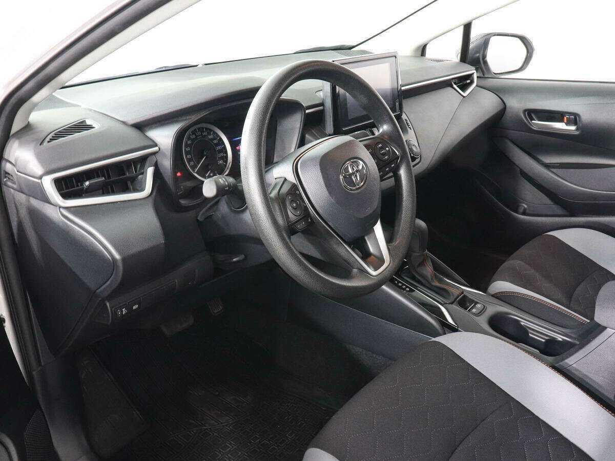 Toyota Corolla с пробегом — 2022 год. Фото: #7
