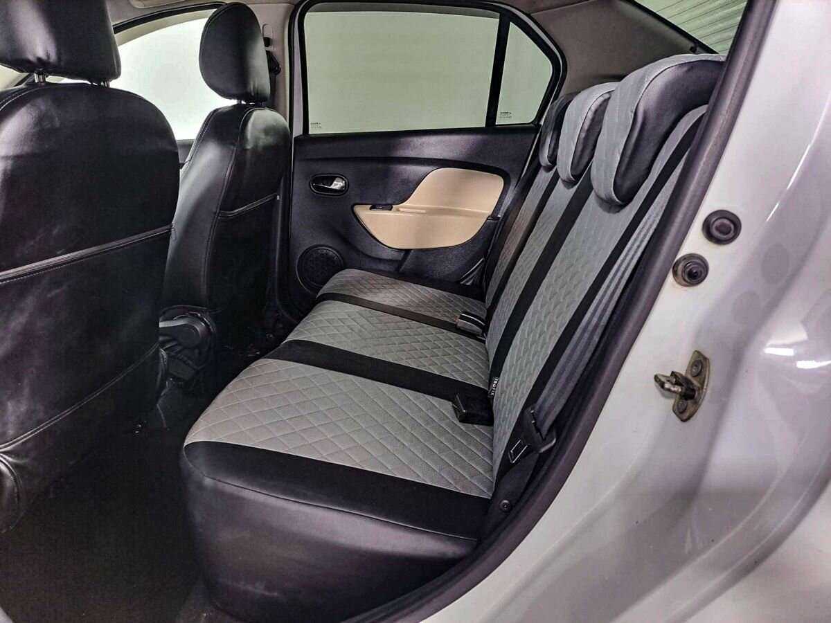 Renault Logan с пробегом — 2016 год. Фото: #9